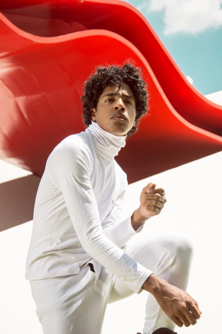 Ensaio fotográfico editorial de moda realizado no Parque Ibirapuera em São Paulo com o modelo profissional Vicente Júnior feito pelo fotógrafo profissional Guilherme Marques 1