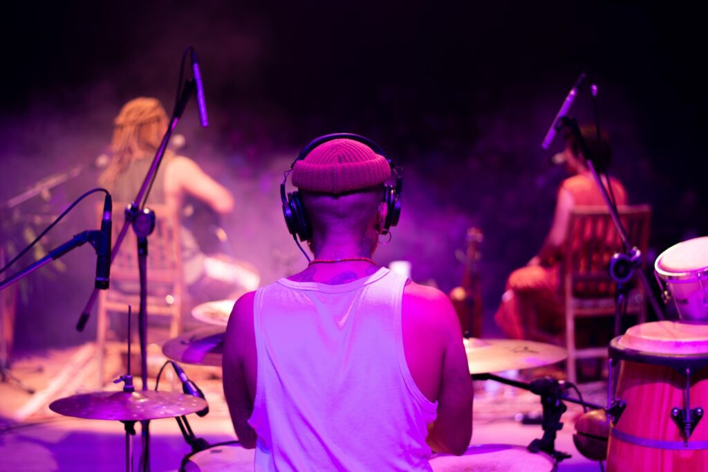 Fotografia de Show Registros fotográficos da Banda Planeta Gru acompanhando o show da Banda Família Cristal no Teatro Flávio Império em São Paulo 1
