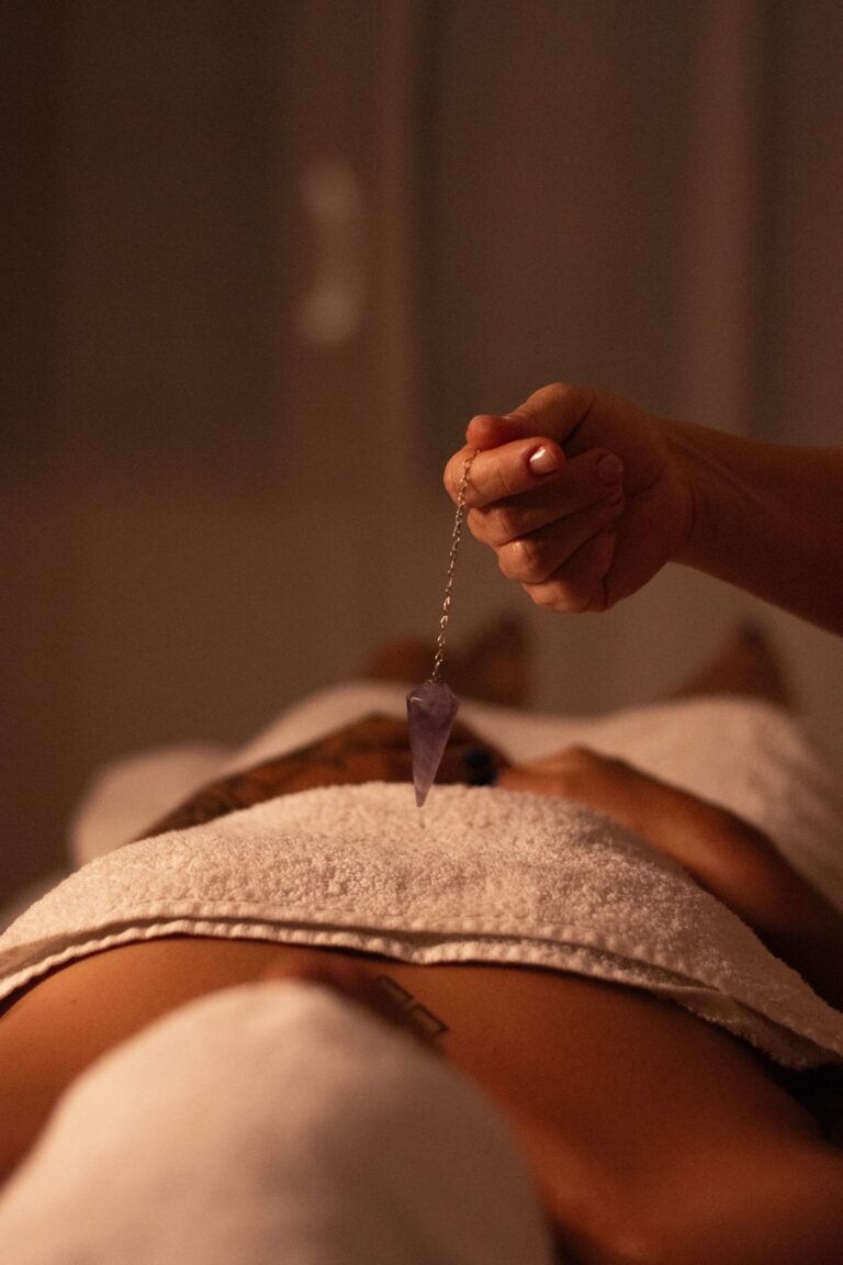 Fotografia para terapeutas e profissionais autônomos - Fotografia de sessão de massagem ayurvédica com Natália - Fotógrafo Guilherme Marques 36