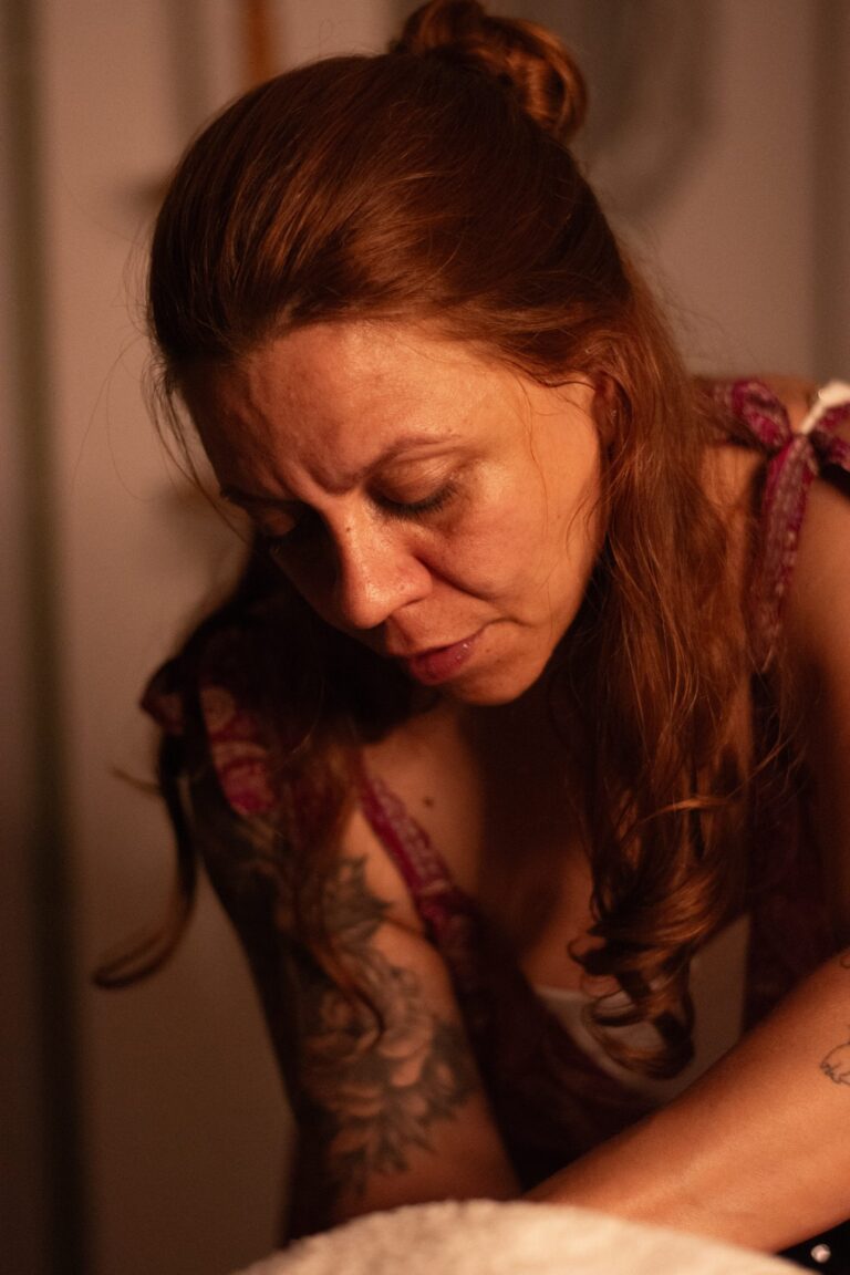 Fotografia para terapeutas e profissionais autônomos - Fotografia de sessão de massagem ayurvédica com Natália - Fotógrafo Guilherme Marques 55