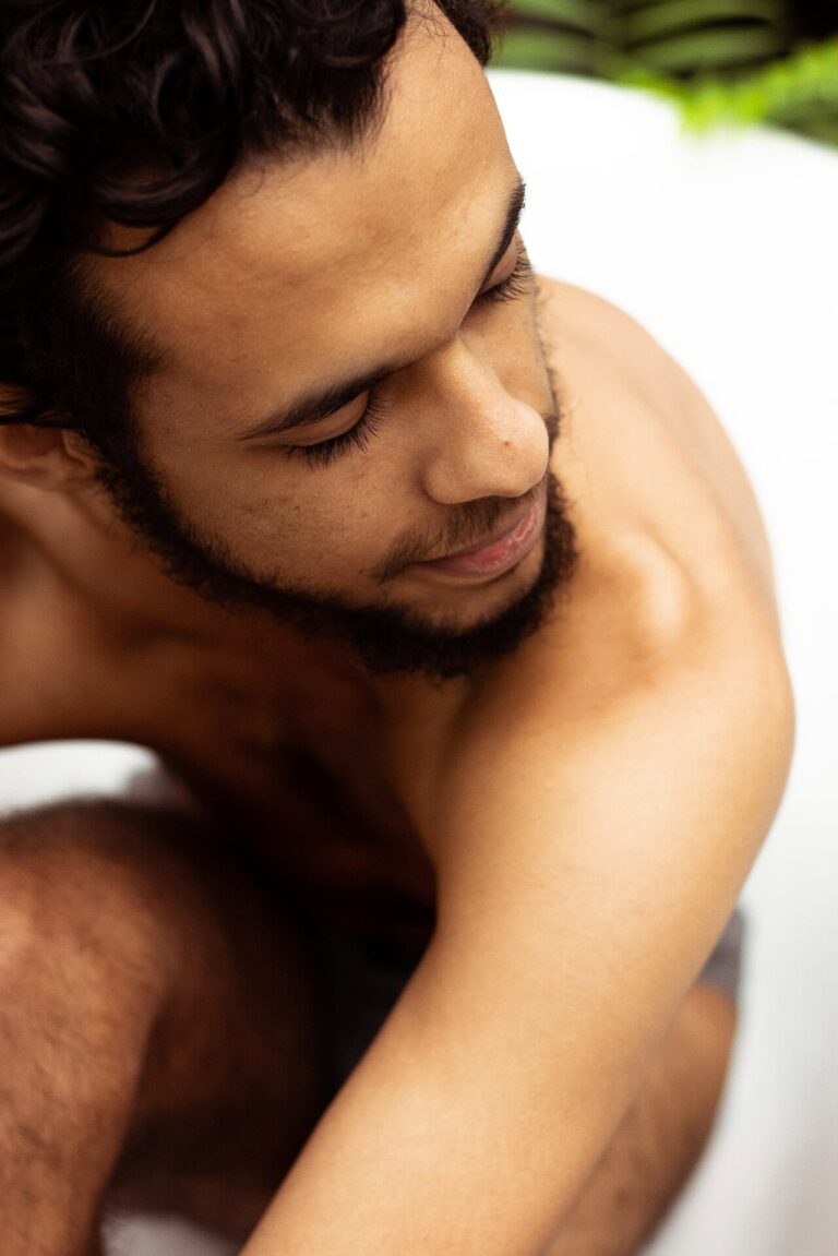 Ensaio Fotográfico Sensual Masculino - Sereno Fotografia Modelo Peagá - Fotógrafo Guilherme Marques 1