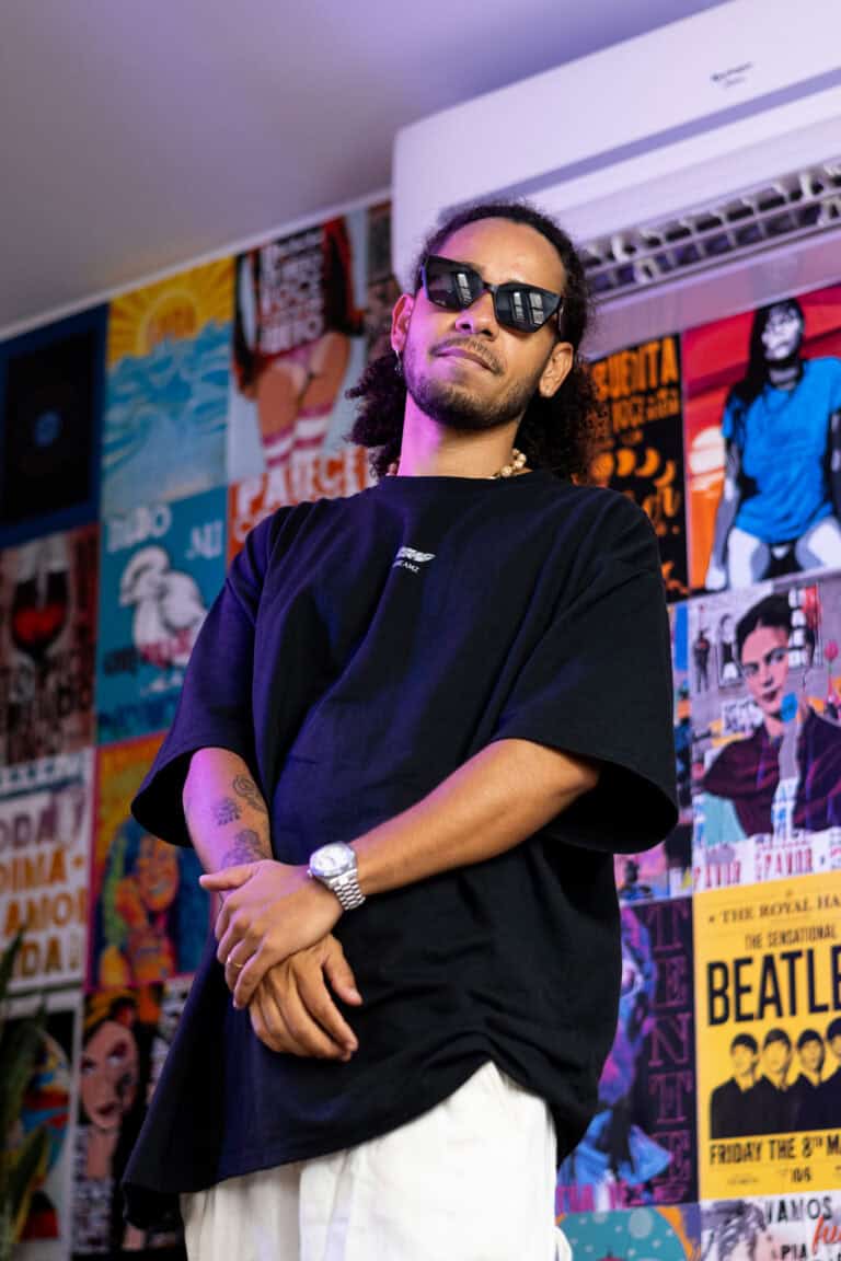Fotógrafo Guilherme Marques em ensaio de moda urbano.