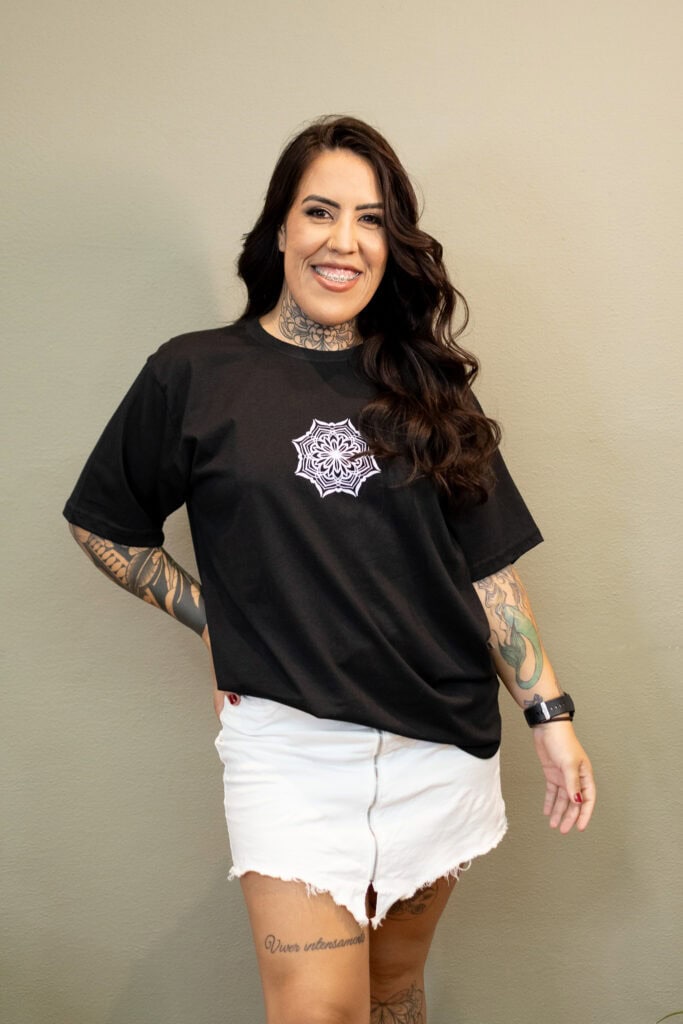 Ensaio fotográfico corporativo para tatuadores com a tatuadora Isabelle Sereia fotógrafo Guilherme Marques São Paulo (96)